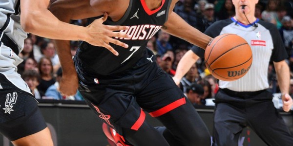 五星体育直播源-火箭惨遭马刺狂虐！杜兰特阿门合砍46分 过去6战吞3败跌西部第四|凯文·杜兰特|圣安东尼奥马刺队|休斯敦火箭队|NBA常规赛|nba_新浪体育_新浪新闻