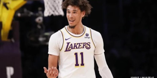 五星体育直播-湖人今夏阵容大换血？总共9位自由球员，25+5前锋一数据领跑联盟