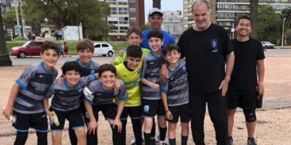 五星视频-【人物】连斩巴阿，“疯子”贝尔萨让乌拉圭队完成蜕变