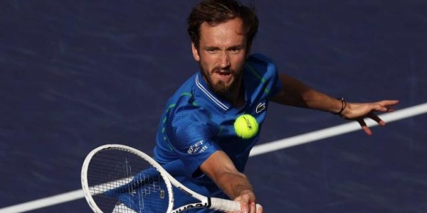 五星体育直播源-带着一肚子怨气拿18连胜 梅德维德夫：爱喷才会赢